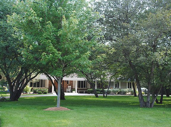 2nd image of 1245 Oak Trail Dr