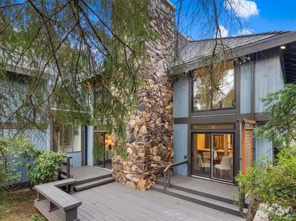 4517 170th Place NE #1, Redmond, WA 98052