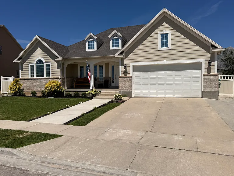 6198 W Argo Cir — Photo 2