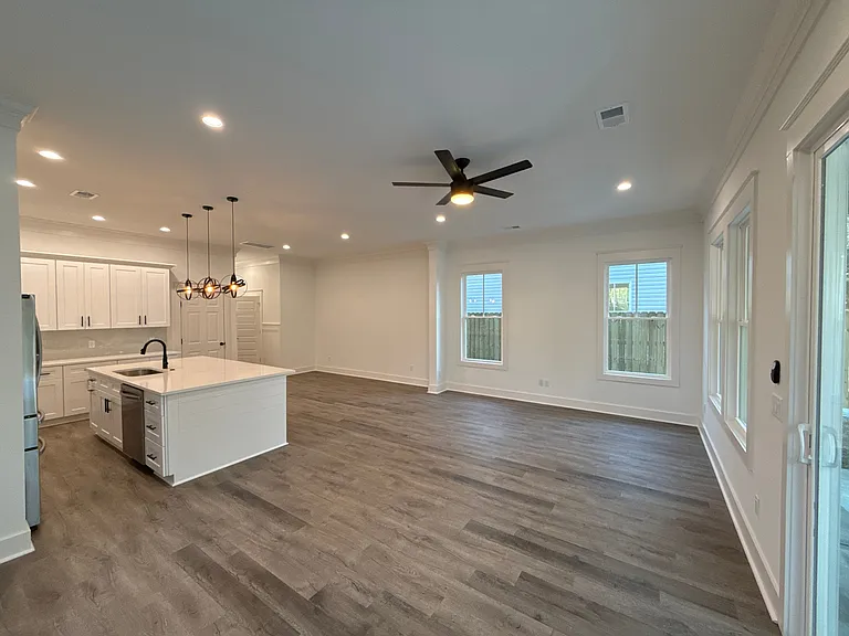 2018 Riverview Ave — Photo 12