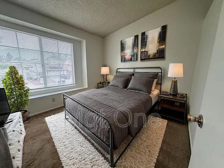 23575 Parkland Ave — Photo 9