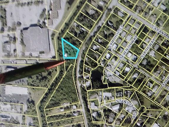 3rd image of 1107 River Rd