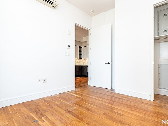 5th image of 321 Wythe Ave #1405