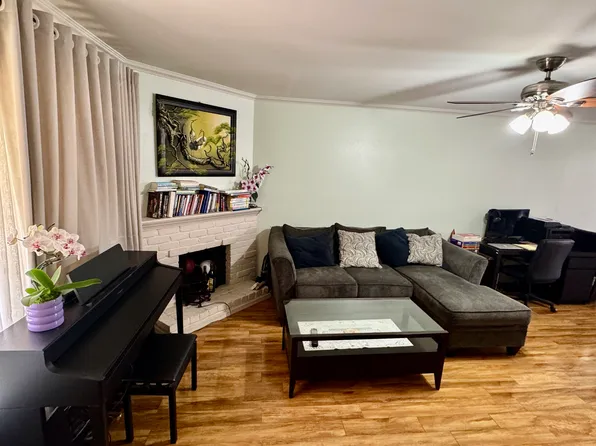 9463 Gold Coast Dr Unit H5, San Diego, CA 92126