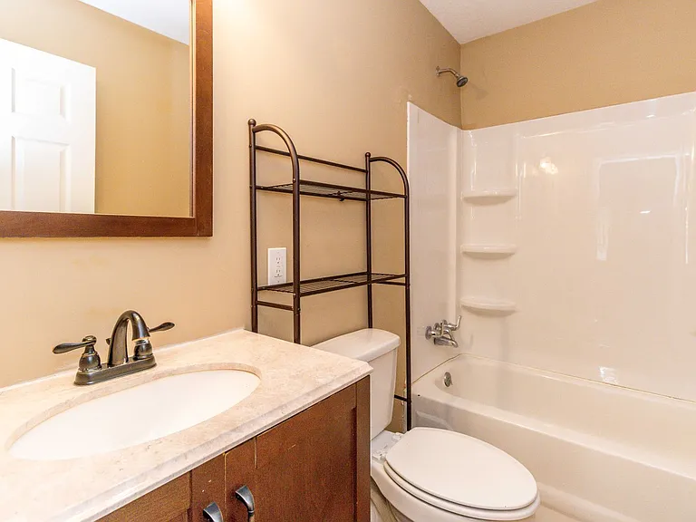 801 N Wester Ln — Photo 11