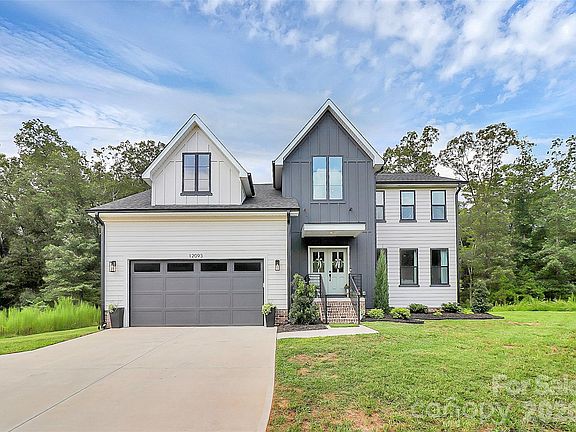 2nd image of 12093 Coyle Rd