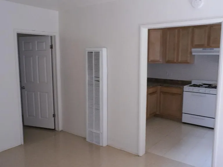 436 S Flower St #2 — Photo 7