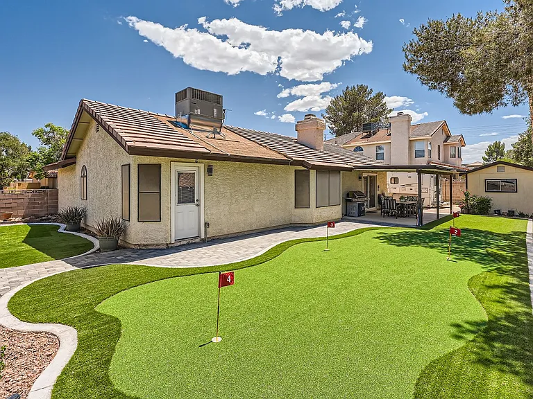 113 Montclair Dr — Photo 10