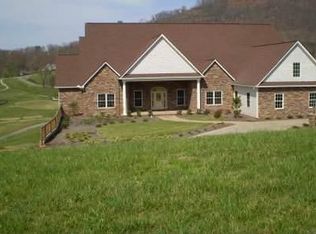 215 Meadow Ridge Dr, Hayesville, NC 28904