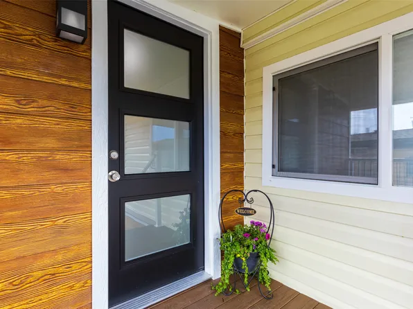 3535 McCulloch Rd Unit 10, Kelowna, BC V1W 4R8