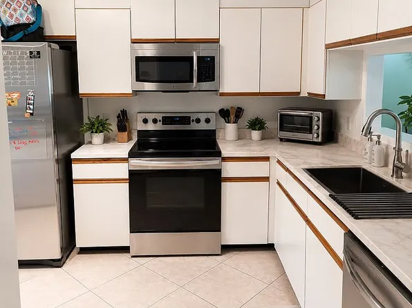 1100 SW 128th Ter APT 210U, Pembroke Pines, FL 33027