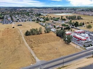 5907 W Shaw Ave, Fresno, CA 93722