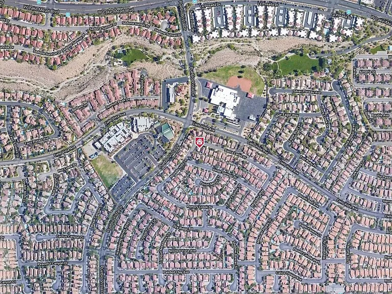 8029 Sierra Largo Dr — Photo 38