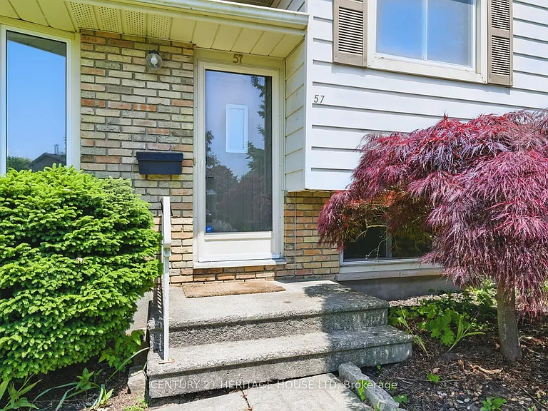 57 Vanbuskirk Dr — Photo 3