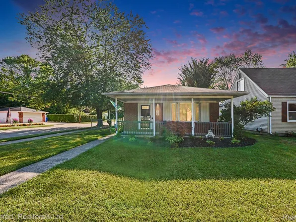 4101 Parker St, Dearborn Heights, MI 48125