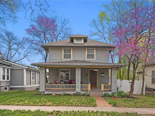 1324 Connecticut St, Lawrence, KS 66044