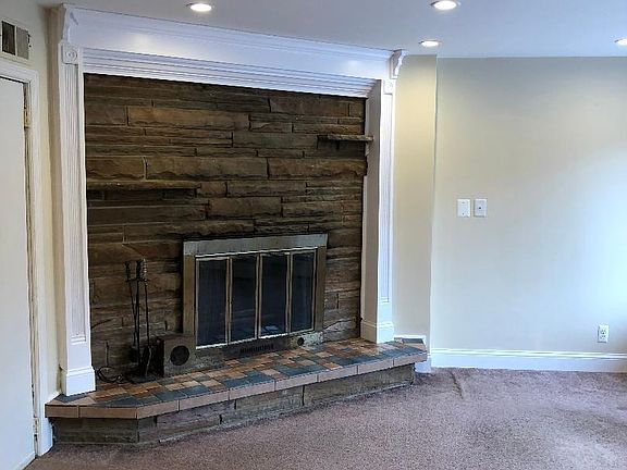 2nd image of 100 Clayton Ave