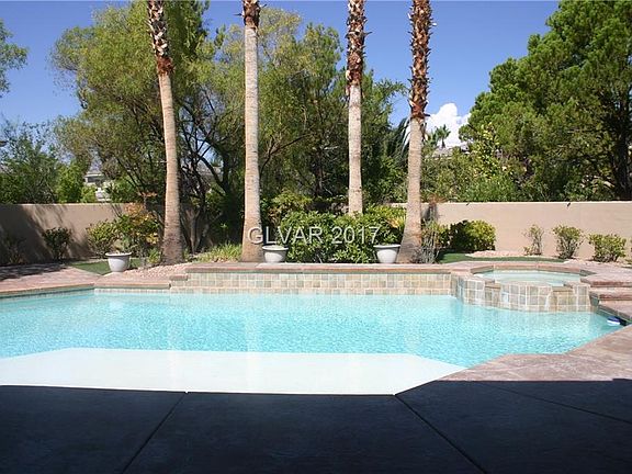 5th image of 813 Canyon Greens Dr