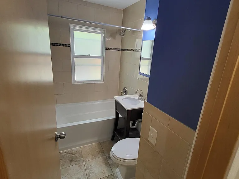 1301 Jewel Ct #2 — Photo 4