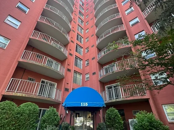115 W Squantum St APT 914, Quincy, MA 02171