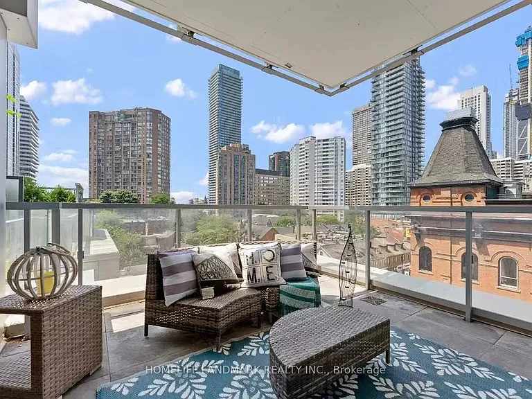 1 Gloucester St #609 — Photo 4