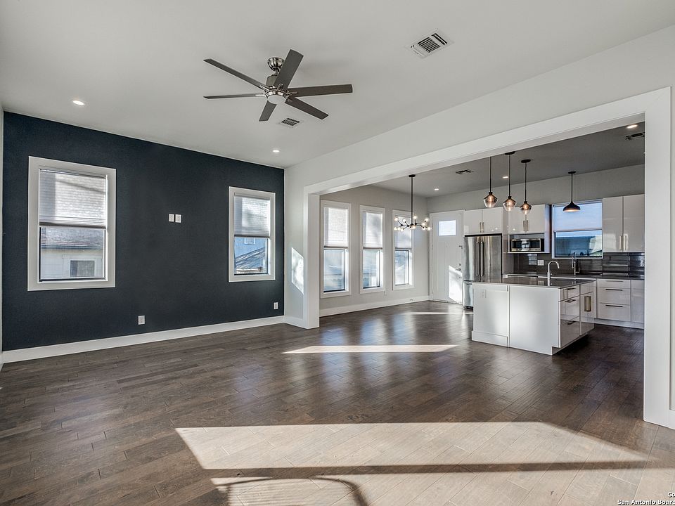1st image of 715 GRANT AVE