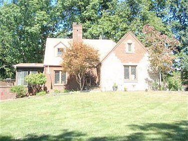 1st image of 232 N Cadillac Dr