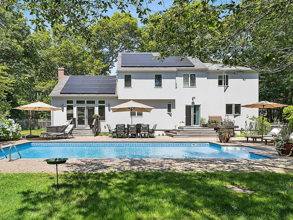 31 Hartley Blvd