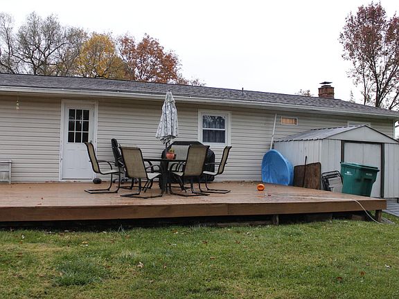 5th image of 2235 Morrison Ave
