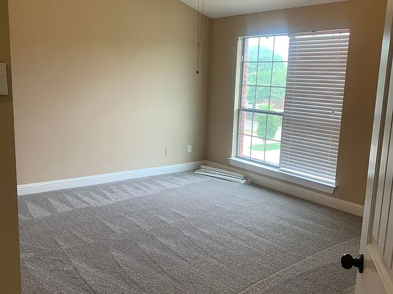 1303 Halcyon Pl — Photo 17