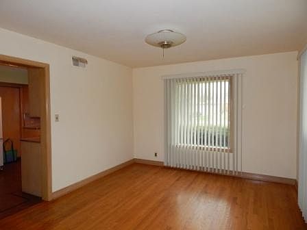 4th image of 9875 W Argonne Dr