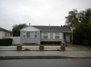 6728 Corbin Ave, Reseda, CA 91335