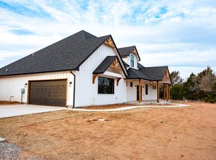 2725 Stinnett Ln, Guthrie, OK 73044