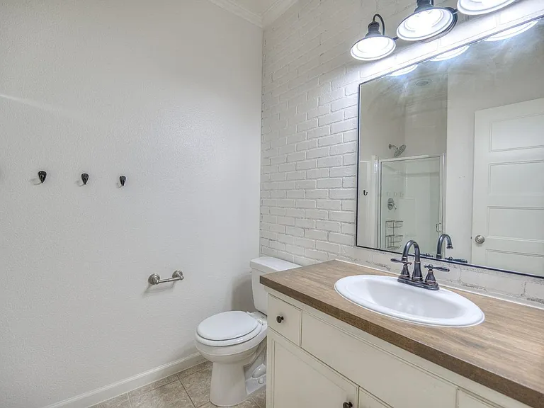 1511 N Encoure Way — Photo 27