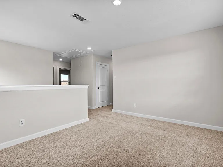 10807 Hickory Ln — Photo 11