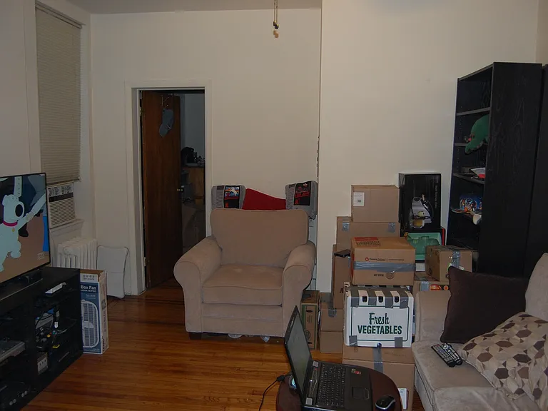 106 11th St #3 — Photo 3