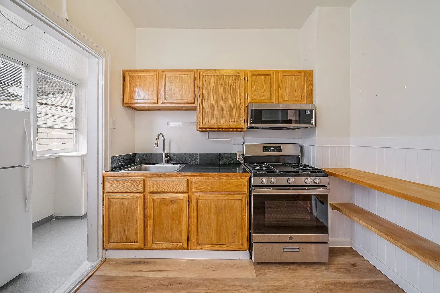 1 bed, $3,900 — Photo 2