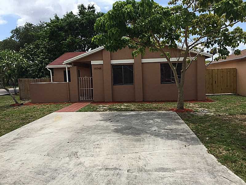 1st image of 19744 NW 54th Ave