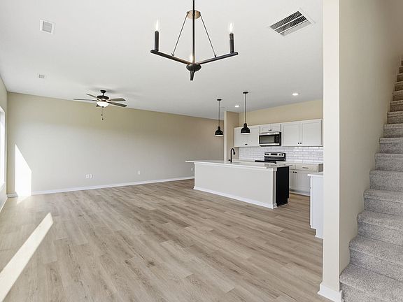 5th image of 3863 W Longleaf St