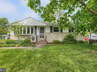 1069 Hale St, Pottstown, PA 19464