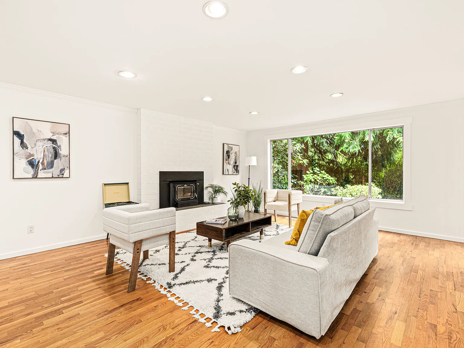 3 bed, 1770 sqft, $3,600 — Photo 4