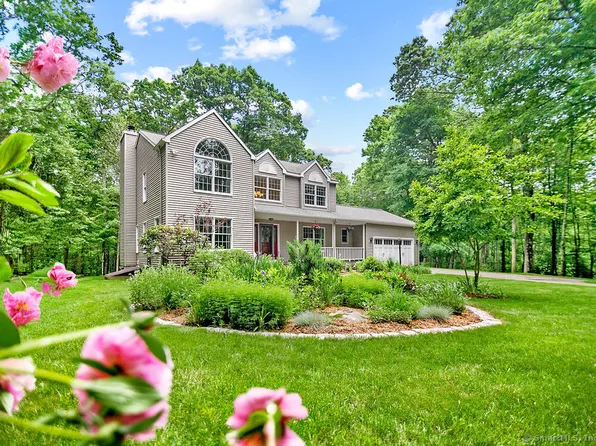 25 Winthrop Drive, Hebron, CT 06248