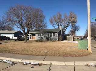 422 Kennedy Ct, Grand Island, NE 68803