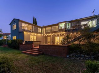 7850 Roseland Dr, La Jolla, CA 92037