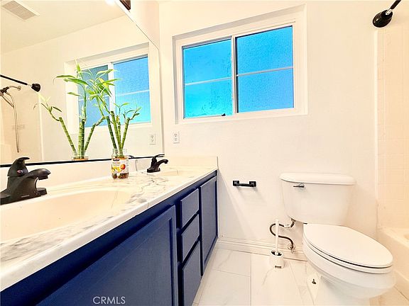 4th image of 319 W Duarte Rd #319A