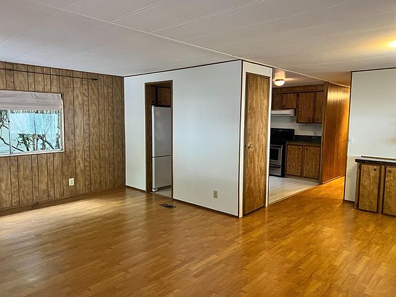 4th image of 93 Yacht Ln #89