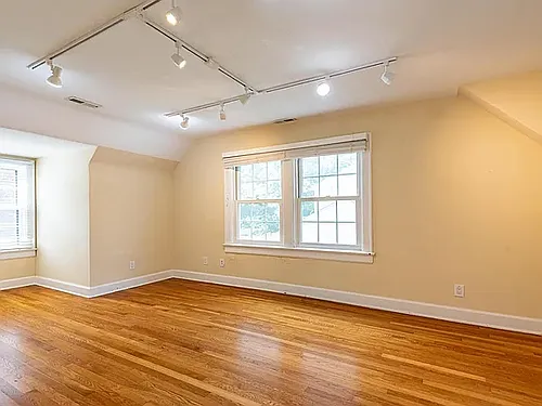 524 S Highland Ave — Photo 27