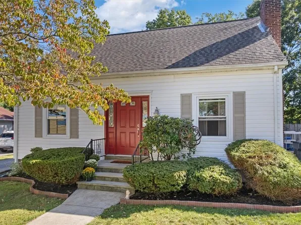 184 Chestnut Ave, Cranston, RI 02910