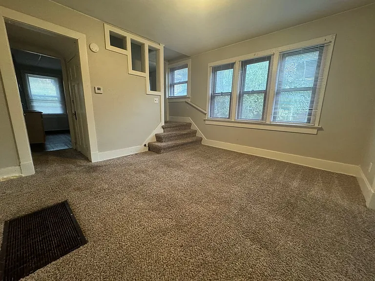412-414 Five Oaks Ave — Photo 7