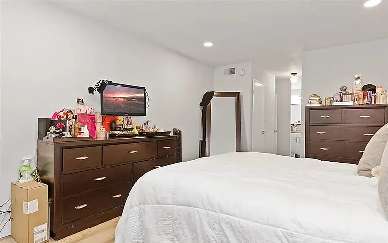 1 bed, 1.0 bath, 682 sqft, $1,700 — Photo 1